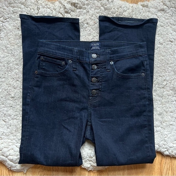 J. Crew Outlet:  Dark Denim Button Up High Rise Crop Flair Jeans Size 25 - Picture 2 of 13